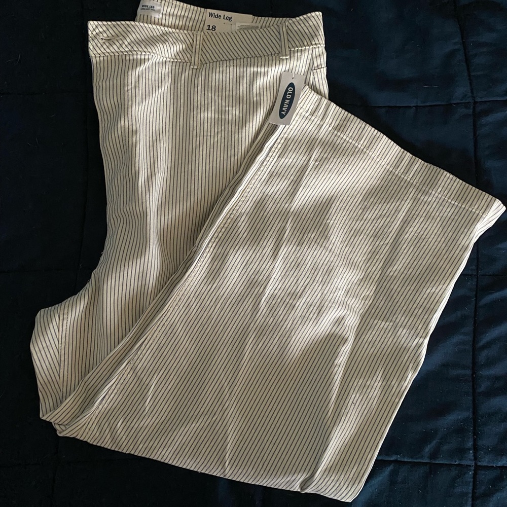 NWT Old Navy Wide Leg Pants